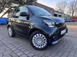 Nachtschwarz Gebraucht 2021 Smart ForTwo Coupé Kleinwagen | 8.500 € (Superpreis)