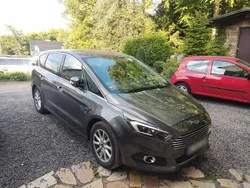 Grau Gebraucht 2017 Ford S-MAX Titanium Van / Kleinbus | 11.299 € (Fairer Preis)