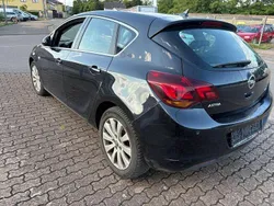 Schwarz Gebraucht 2011 Opel Astra Edition Limousine | 1.899 € (Superpreis)