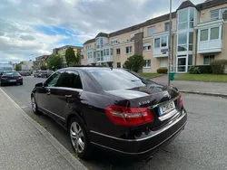 Braun Gebraucht 2010 Mercedes E350 Limousine | 9.999 € (Etwas zu teuer)