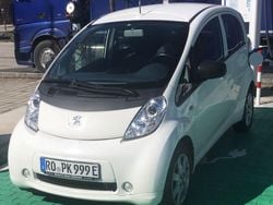 Weiß Gebraucht 2014 Peugeot iON Kleinwagen | 4.999 € (Fairer Preis)