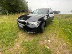 Schwarz Gebraucht 2021 BMW 318 Kombi | 22.750 € (Etwas zu teuer)