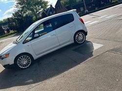 Weiß Gebraucht 2013 Mitsubishi Colt Top Kleinwagen | 3.500 € (Fairer Preis)