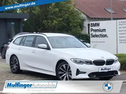 Alpinweiss Gebraucht 2022 BMW 320 Sport Line Kombi | 28.500 € (Guter Preis)