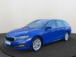 Energy blue Gebraucht 2022 Skoda Octavia Style Kombi | 22.990 €