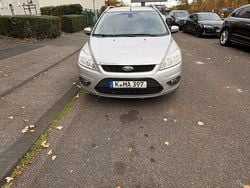 Silber Gebraucht 2011 Ford Focus Style Kombi | 1.900 € (Guter Preis)