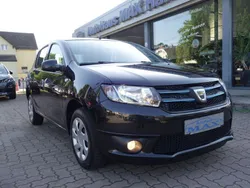 Schwarz Gebraucht 2016 Dacia Sandero Lauréate Kleinwagen | 7.699 € (Fairer Preis)