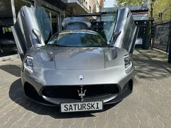 Grau Gebraucht 2023 Maserati MC20 | 197.000 €
