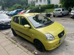 Gelb Gebraucht 2006 Kia Picanto LX Kleinwagen | 1.600 € (Fairer Preis)