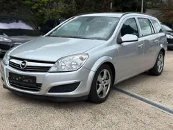 Argon silber/ice silver (m2) Gebraucht 2009 Opel Astra Edition Kombi | 1.200 € (Fairer Preis)