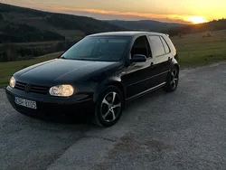 Schwarz Gebraucht 2003 VW Golf IV Kleinwagen | 3.200 € (Fairer Preis)