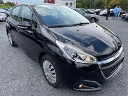 Schwarz Gebraucht 2016 Peugeot 208 Active Kleinwagen | 4.490 € (Guter Preis)