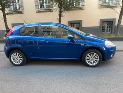 Blau Gebraucht 2007 Fiat Punto Kleinwagen | 1.300 € (Fairer Preis)