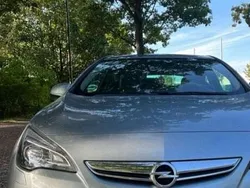 Grau Gebraucht 2011 Opel Astra GTC Kleinwagen | 3.300 € (Superpreis)