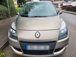 Silber Gebraucht 2010 Renault Scénic III Van / Kleinbus | 4.000 € (Guter Preis)