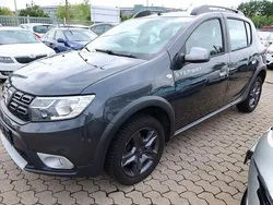 Grau Gebraucht 2018 Dacia Sandero Celebration Kleinwagen | 7.990 € (Fairer Preis)
