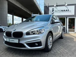 Silber Gebraucht 2015 BMW 220 Active Tourer Basis Van / Kleinbus | 14.890 € (Fairer Preis)