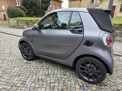 Grau Gebraucht 2021 Smart ForTwo Electric Drive Brabus Cabrio | 13.800 € (Fairer Preis)