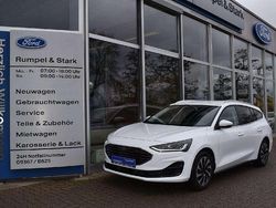 Frostweiß Gebraucht 2025 Ford Focus Titanium Kombi | 21.490 € (Superpreis)