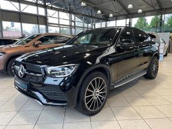 Schwarz Gebraucht 2021 Mercedes GLC300e AMG Coupé | 43.950 € (Fairer Preis)