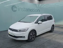 Weiß Gebraucht 2019 VW Touran Highline Van / Kleinbus | 24.500 € (Guter Preis)