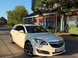 Weiß Gebraucht 2016 Opel Insignia OPC Kombi | 11.500 € (Teuer)
