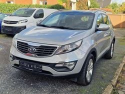 Grau Gebraucht 2012 Kia Sportage SUV | 9.900 € (Guter Preis)