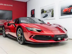 Rot Gebraucht 2024 Ferrari 296 Cabrio | 390.830 €