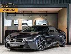 Grau Gebraucht 2015 BMW i8 Coupé | 62.410 € (Etwas zu teuer)