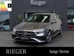 Grey metallic Gebraucht 2024 Mercedes A200 AMG Limousine | 32.899 € (Fairer Preis)