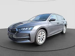 Graphitegrau metallic Gebraucht 2024 Skoda Octavia Selection Kombi | 31.390 € (Guter Preis)