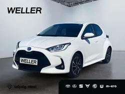 Weiß Gebraucht 2022 Toyota Yaris Hybrid Team Kleinwagen | 19.990 € (Fairer Preis)