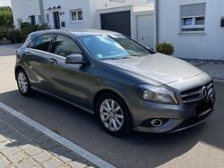 Grau Gebraucht 2013 Mercedes A180 Style Limousine | 9.450 € (Guter Preis)