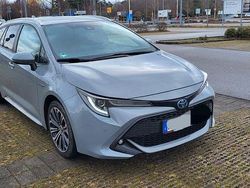 Grau Gebraucht 2021 Toyota Corolla Team Limousine | 23.800 € (Fairer Preis)
