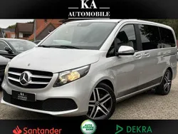Silber Gebraucht 2022 Mercedes V220 Van / Kleinbus | 36.999 € (Fairer Preis)