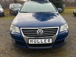Blau Gebraucht 2009 VW Passat Highline Kombi | 6.499 € (Teuer)