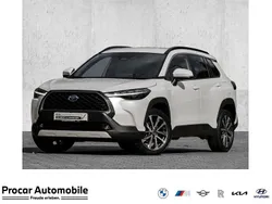 Weiß Gebraucht 2023 Toyota Corolla Cross SUV | 31.495 €