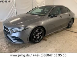 Grey metallic Gebraucht 2020 Mercedes A200 AMG line Limousine | 26.950 € (Guter Preis)
