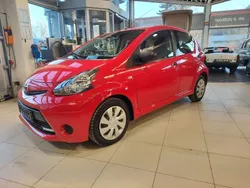 Rot Gebraucht 2014 Toyota Aygo Kleinwagen | 6.200 € (Fairer Preis)