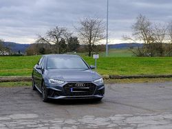Grau Gebraucht 2024 Audi A4 S-Line Limousine | 38.870 € (Fairer Preis)