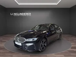 Black sapphire metallic Gebraucht 2024 BMW 320 M Sport Limousine | 40.900 € (Guter Preis)