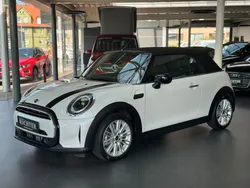 Weiß Gebraucht 2023 Mini Cooper Cabriolet Cabrio | 29.950 € (Fairer Preis)