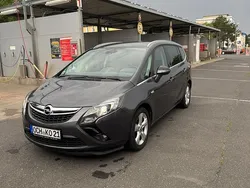 Schwarz Gebraucht 2012 Opel Zafira Van / Kleinbus | 8.500 €
