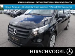 Obsidianschwarz metallic Gebraucht 2024 Mercedes Vito Van / Kleinbus | 52.900 €