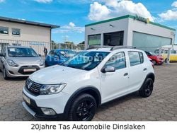 Weiß Gebraucht 2016 Dacia Sandero Stepway Kleinwagen | 8.599 € (Fairer Preis)