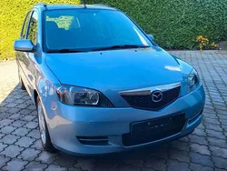 Blau Gebraucht 2004 Mazda 2 Kleinwagen | 800 € (Superpreis)