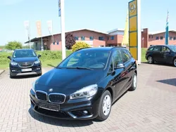 Black sapphire metallic Gebraucht 2018 BMW 218 Active Tourer Sport Line Van / Kleinbus | 16.673 € (Fairer Preis)