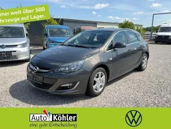 Grau Gebraucht 2015 Opel Astra Exklusiv Limousine | 4.900 € (Superpreis)