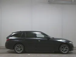 Schwarz Gebraucht 2022 BMW 318 Shadowline Kombi | 26.380 € (Superpreis)