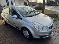 Grau Gebraucht 2007 Opel Corsa Catch Me Limousine | 1.350 € (Guter Preis)